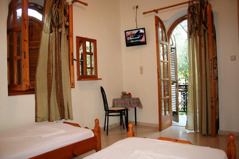 Nikas Rooms & Apartments Stoúpa Exterior foto